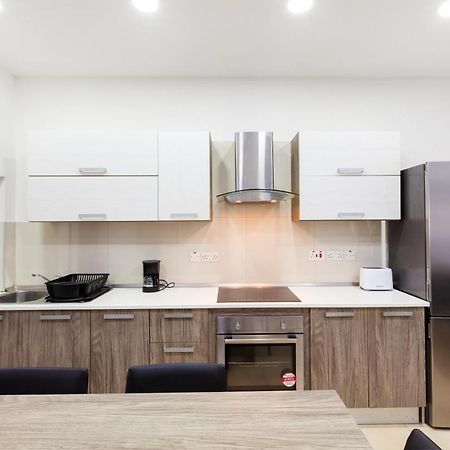 Pc3- Centrally Located Apt-Close To University 姆西达 外观 照片
