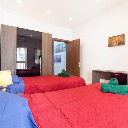 Pc3- Centrally Located Apt-Close To University 姆西达 外观 照片
