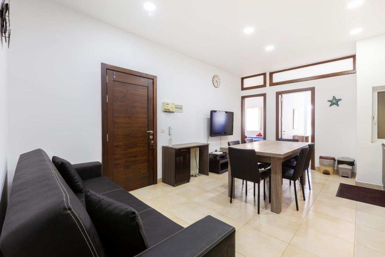 Pc3- Centrally Located Apt-Close To University 姆西达 外观 照片