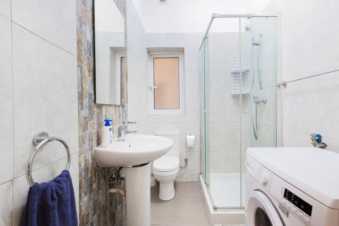 Pc3- Centrally Located Apt-Close To University 姆西达 外观 照片