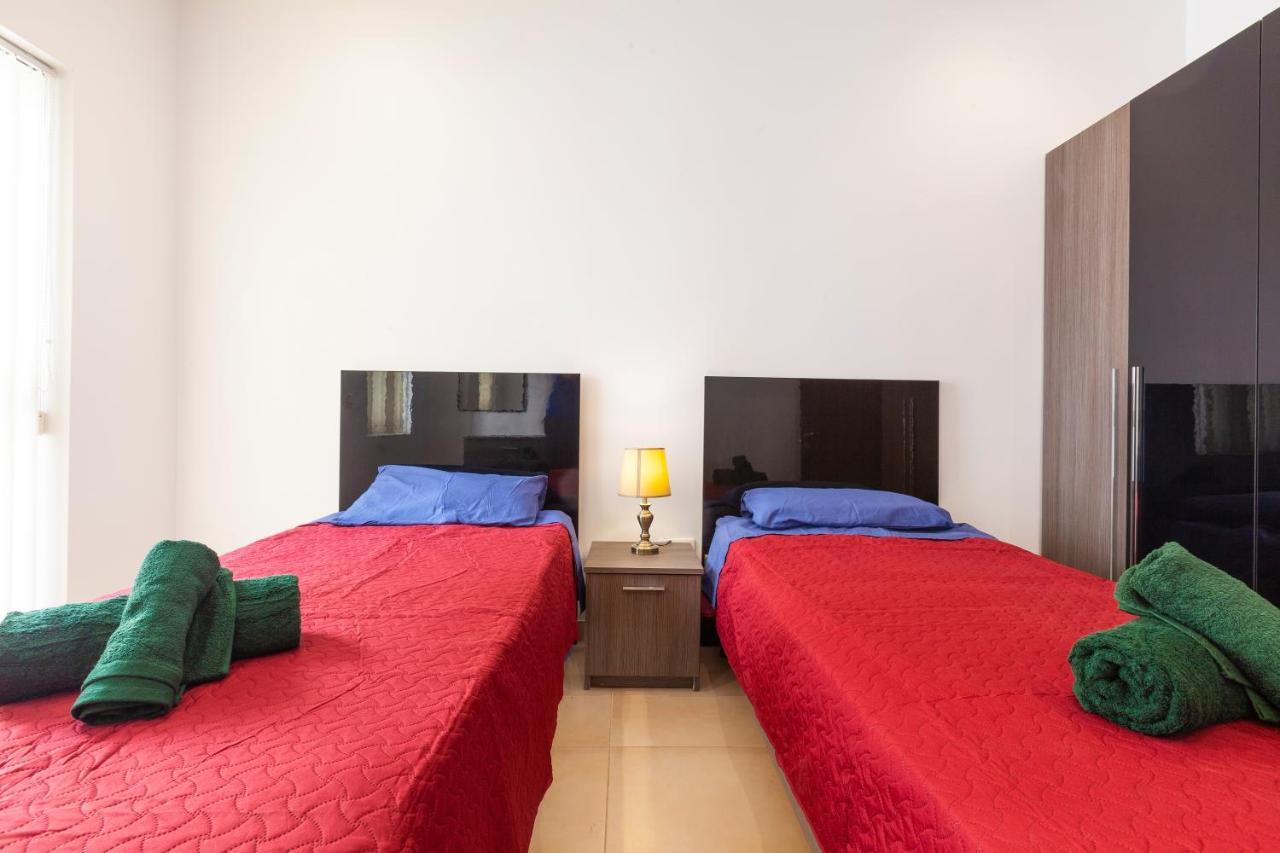 Pc3- Centrally Located Apt-Close To University 姆西达 外观 照片